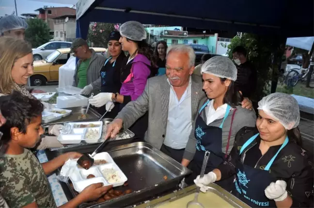 Büyükşehir Nazilli'de İftar Sofraları Kuruldu