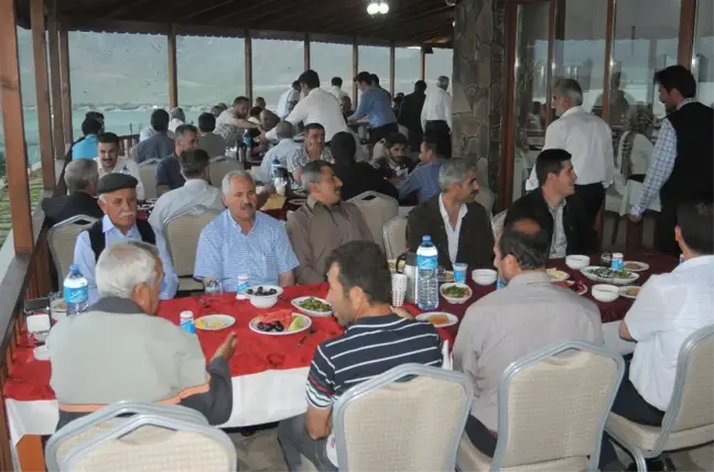 Esnaf ve Sanatkarlar İftar Yemeğinde Buluştu