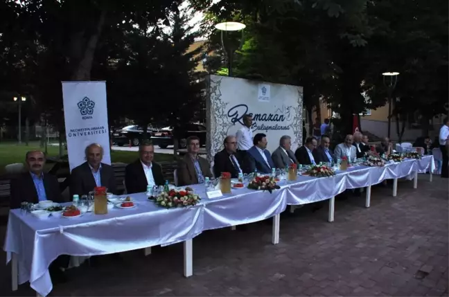 Neü'de Geleneksel İftar Programı