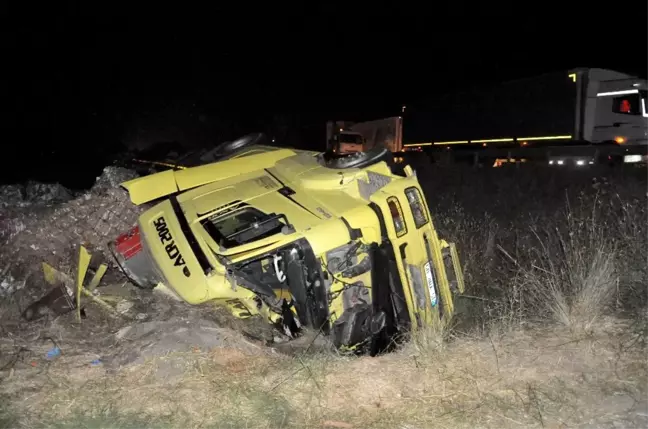Devrilen Tır'da Can Pazarı: 1 Ölü, 1 Yaralı
