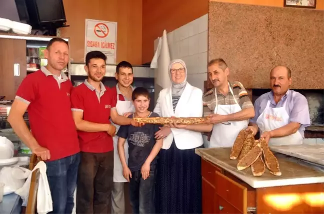 Eski Bakan Dr. Sema Ramazanoğlu'ndan Karacasu Pidesine Övgü