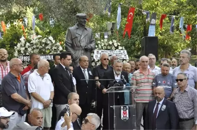 Süleyman Seba İçin Akaretler'de Anma Töreni Düzenlendi