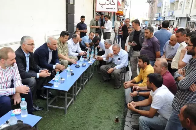 Vali Zorluoğlu, Bayram Öncesi Esnafı Ziyaret Etti