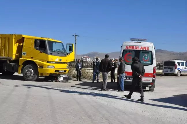Sandıklı'da Trafik Kazası: 1 Yaralı