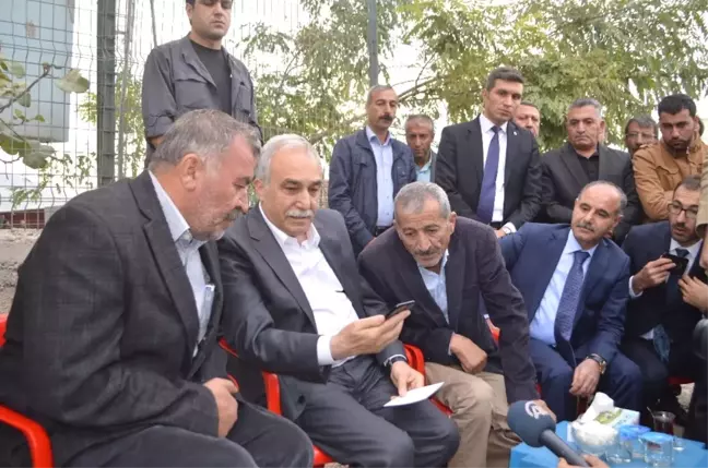 Bakan Fakıbaba'dan Maden Ocağındaki Göçükte Ölen İşçilerin Ailelerine Ziyaret