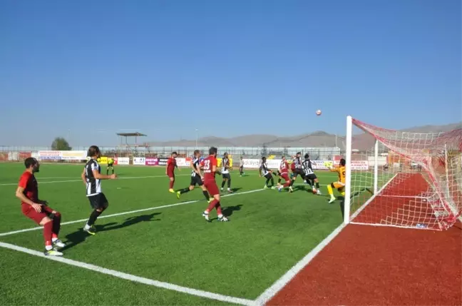 Sandıklıspor, Ortaca Belediyespor'u 2-1 Mağlup Etti