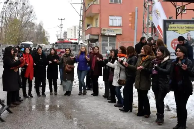 Hdp'li Kemalbay: Zarrab İçin Üzülecek Halimiz Yok