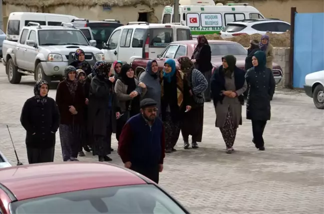 Belediye Başkanı Küçük Toprağa Verildi