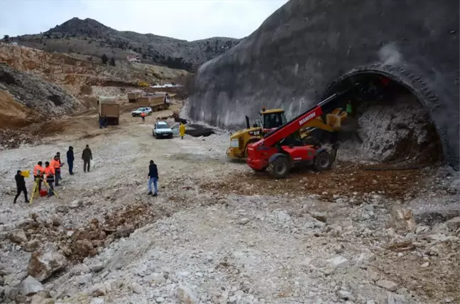 Sertavul Geçidi'nde Tünel Kazısı Devam Ediyor