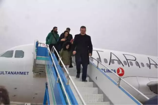 Hakkari Valisi Akbıyık, Görevine Başladı