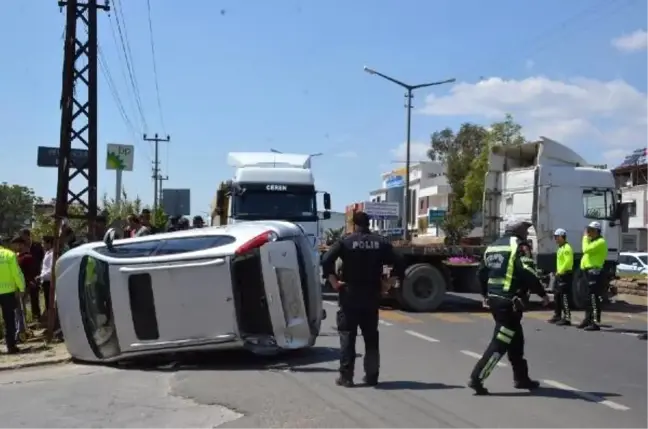 Otomobiliyle Yaya Geçidinde Yavaşlayınca Tır Çarptı