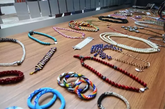 Takı Tasarım Sergisi Beğenildi