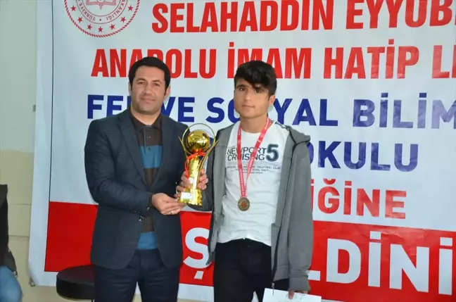 Muş'ta Okullar Arası Satranç Turnuvası