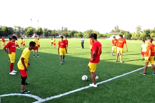 İncirliova Belediyesi Yaz Spor Okulları, Acarlar'da da startını verdi