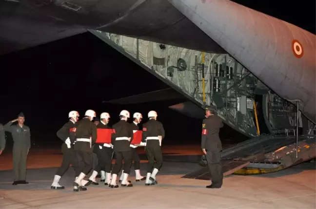 Şehit askerler memleketlerine uğurlandı