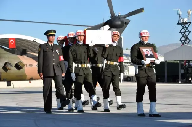 Şehit Ünal memleketine uğurlandı