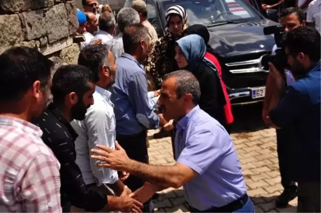 AK Parti heyeti Nupelda ve Ayaz'ın ailesini ziyaret etti