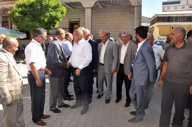 AK Parti Muş Milletvekili Şimşek, vatandaşlarla bayramlaştı