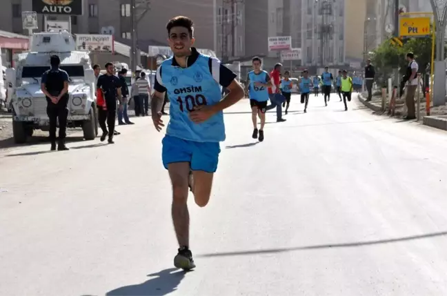 Yüksekova'da 'Amatör Spor Haftası' etkinliği
