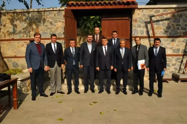 Akşehir'de karayolları değerlendirme toplantısı