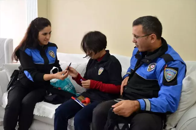 Emniyet ekiplerinden polislik hayali kuran engelli kadına sürpriz