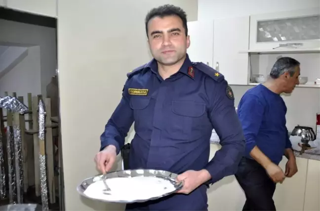 Kaymakam Tortop ve Başkan Çöl Şuhut'ta ilk kez yetiştirilen sahlep tarlasını gezdi