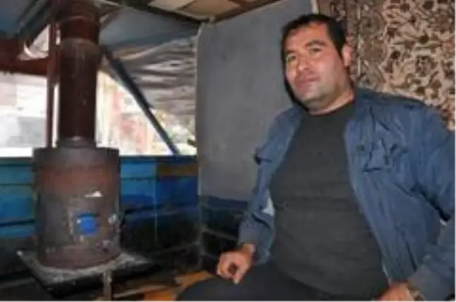 Motoru karavanaya çevirip, içine soba kurdu