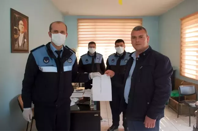 Şehit abisinden insanlık örneği: bulduğu altın kolyeyi zabıtaya teslim etti