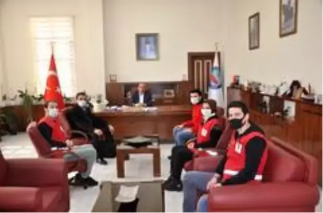 Genç Kızılay Biga gönüllülerinden destek