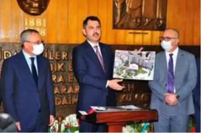 Bakan Kurum, Manisa'da dev kentsel dönüşüm çalışmalarının müjdesini verdi