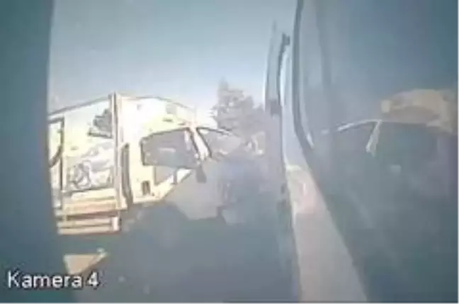 Son dakika haberi! Korku dolu anlar araç kamerasıyla görüntülendi