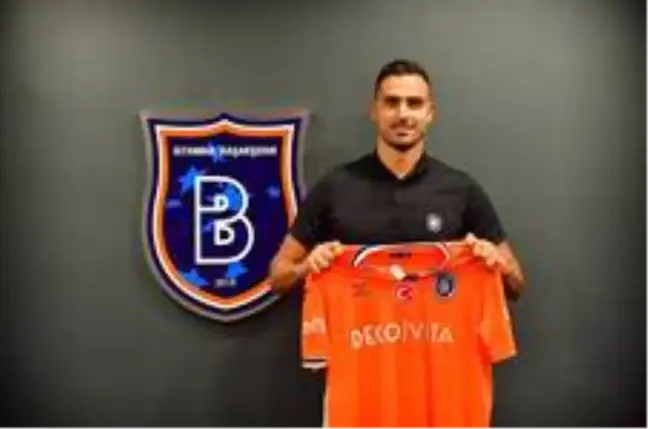 Nacer Chadli kimdir? Nacer Chadli kaç yaşında nereli? Nacer Chadli hangi pozisyonda oynuyor? Nacer Chadli hangi takımlarda oynadı?