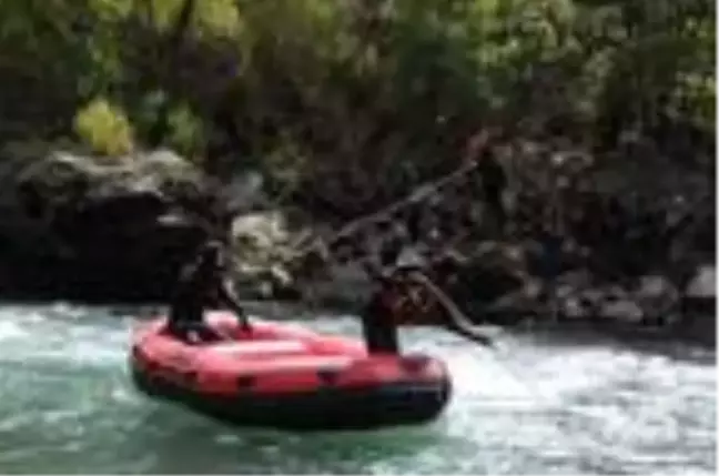 Tunceli'de cansız bedeni bulunan ağabey toprağa verildi, kayıp kardeşi aranıyor