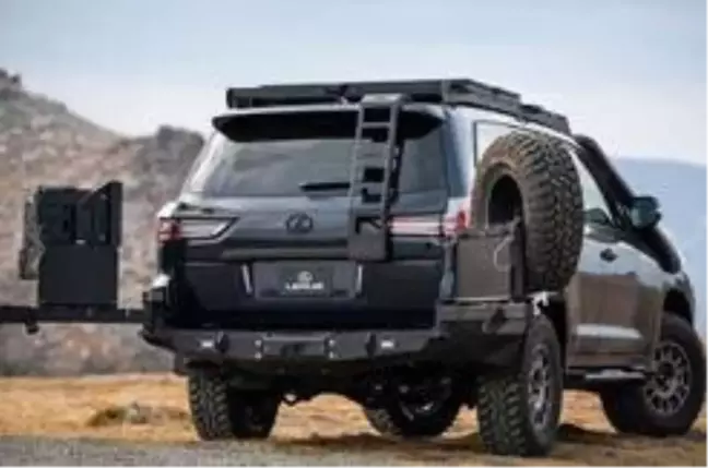 Lexus'un yeni SUV konseptini kadın pilotlar test edecek