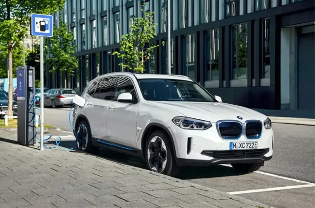 BMW iX3 satışa sunuldu