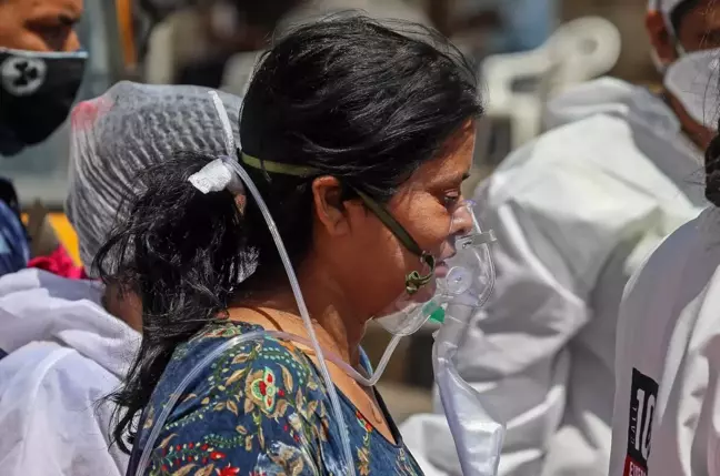 Hindistan'da kara mantar vaka sayısı 9 bine yaklaştı