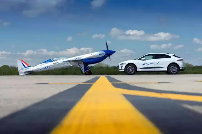 Rolls-Royce'un uçuş denemesine JLR desteği