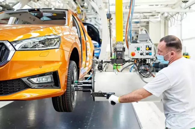 Yenilenen Skoda Fabia üretim bandında