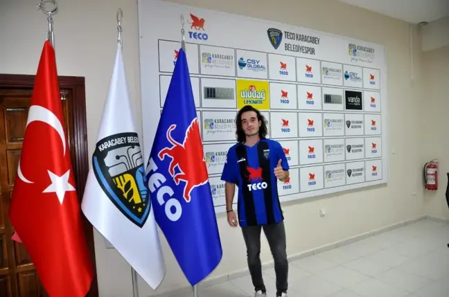 Zeynullah Türkay ve Efe Mustafa Çetin Karacabey Belediyespor'da