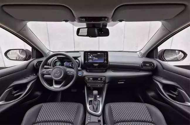 Mazda'dan kendini şarj edebilen ilk tam hibrit model!