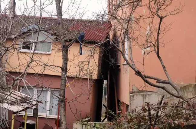 Yalova'da deprem olmadan evler yıkılıyor