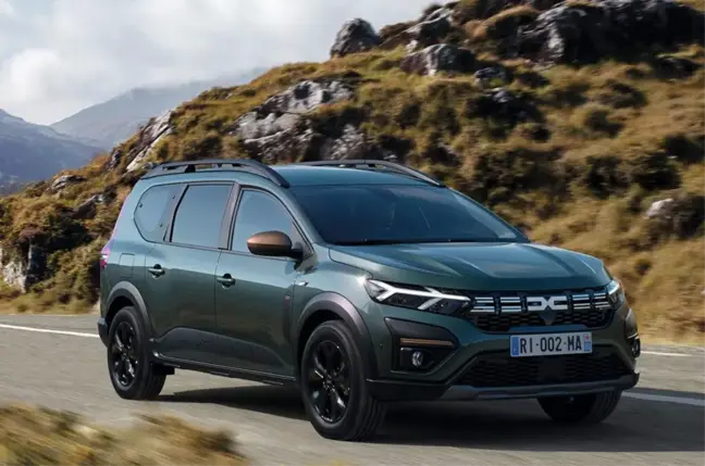 Dacia SUV ailesine yeni donanım: Extreme
