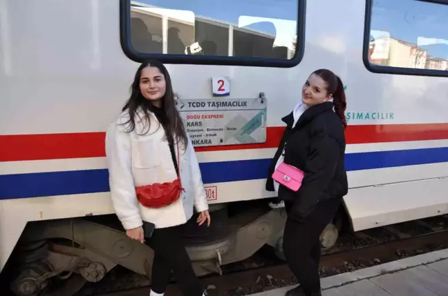 Doğu Ekspresi'nde bayram yoğunluğu yaşanıyor