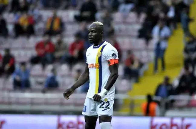 Kayserispor-Ankaragücü maçında ilk yarı Ankaragücü'nün üstünlüğüyle tamamlandı