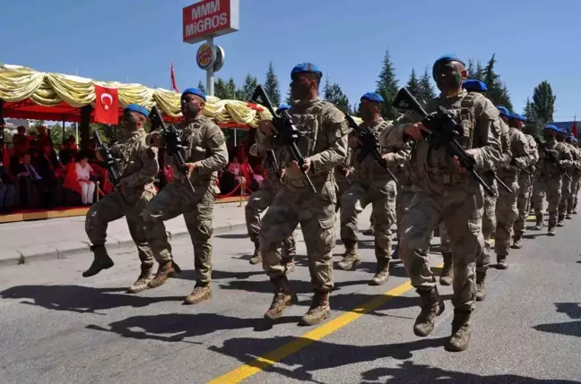 Zafer Bayramı Eskişehir'de coşkuyla kutlandı