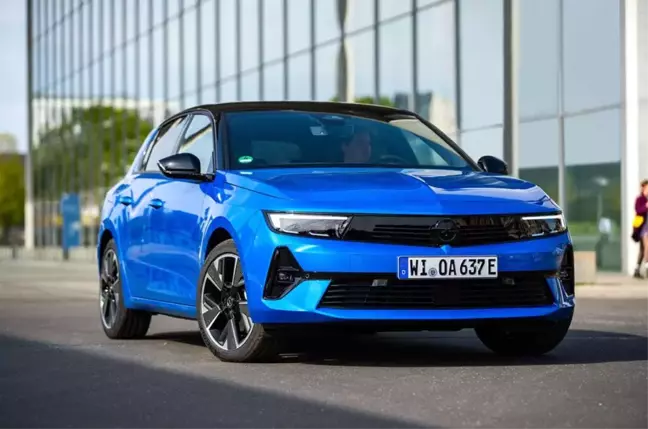 Opel Astra Elektrik Türkiye'de satışa sunuldu