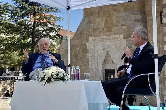 Prof. Dr. İlber Ortaylı, Ahilik Haftası'nda sevenleriyle buluştu