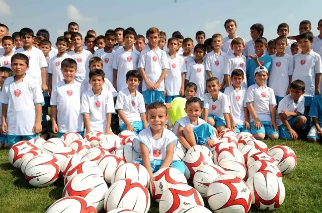 Kepez İlçesine Son 15 Yılda 55 Spor Tesisi Kazandırıldı