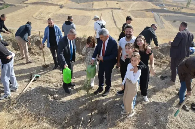 TÜRSİAD Üyeleri ve Çalışanları Kahramankazan'da Hatıra Ormanı Oluşturdu