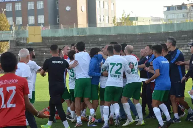 Yalova Yeşilovaspor ile Sakarya Karasuspor Arasında Arbede: 4 Kişi Gözaltına Alındı